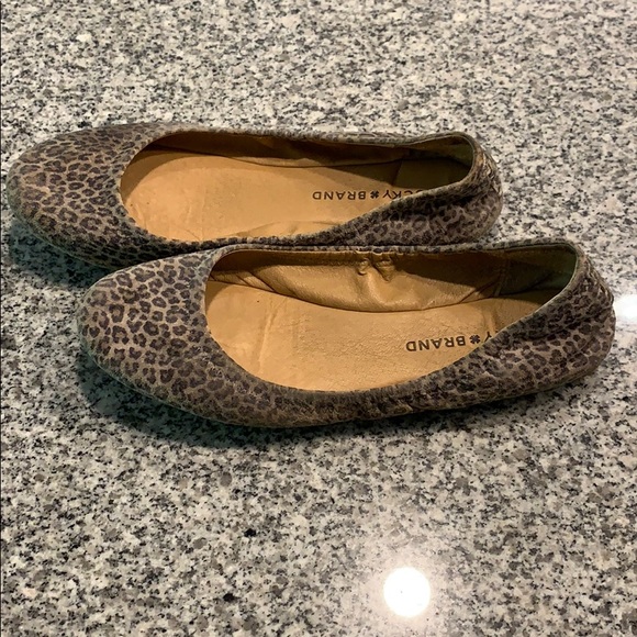 Lucky Brand Emmie flats - Picture 2 of 4
